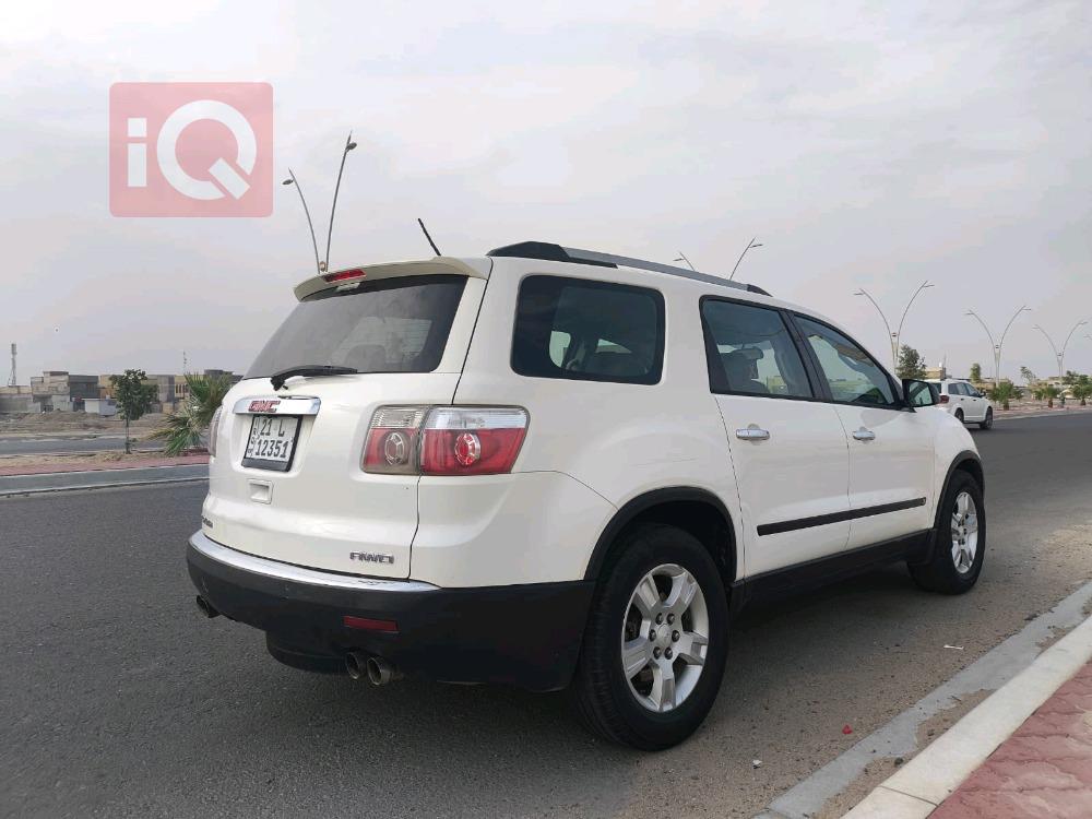GMC Acadia